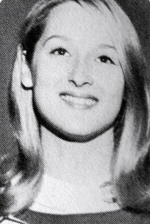 Meryl Streep cheerleader 1966 (cropped 2)