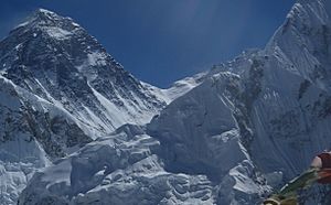 Mt. Everest(Sagarmatha) (4) (cropped)