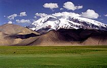 Muztagh Ata Xinjiang China.jpg