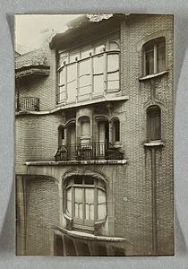 Photograph, Photograph of Facade and Windows of the House of Hector Guimard, 22 Rue Mozart, ca. 1910 (CH 18411101)