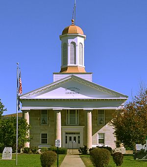 Ralls County Courthouse in New London