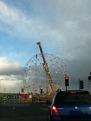 Rise sculpture in Belfast under construction