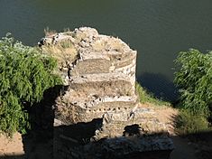 Ruine unterhalb von Mértola im Süden Portugals