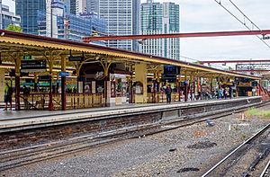 Track 6 at Flinders Street Station, Melbourne