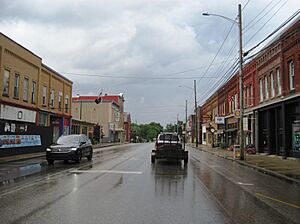 West Erie Street (US 6) in downtown Linesville