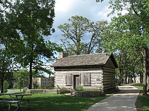 UWW-LogCabin
