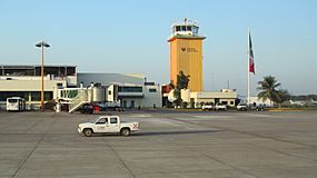 Aeropuerto Internacional de Puerto Vallarta.jpg