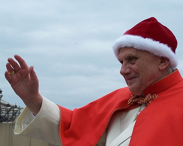 Benedict XVI camauro cropped