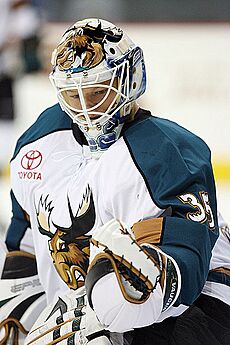 Cory Schneider playing with the Manitoba Moose on January 26, 2009