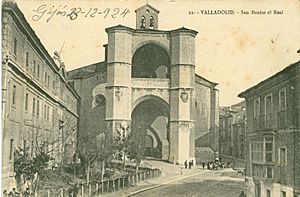 Fundación Joaquín Díaz - Iglesia de San Benito. Fachada - Valladolid (3)