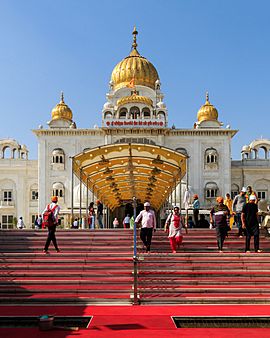 Gurudwara Bangla Sahib in New Delhi 03-2016 img3