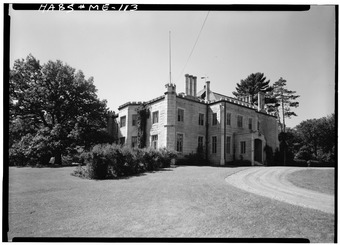 Historic American Buildings Survey Gerda Peterich, Photographer September 1962 NORTH (FRONT) AND EAST ELEVATIONS - Oaklands, South end of Dresden Street, West side of Kennebec River HABS ME,6-GARD,1-2.tif