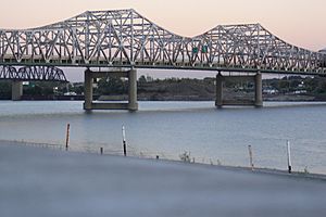 JFK Memorial Bridge Louisville KY.jpg