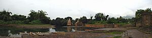 Menavali pan