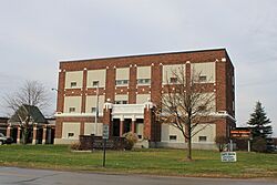 Sand Creek High School, 1921, 6518 Sand Creek Highway, Sand Creek, Michigan - panoramio