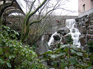 Seattle Waterfall Garden 03.jpg
