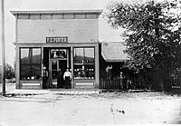 F. C. Porter Dry Goods of Thorp, Washington. 1915
