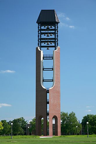 UIUC Bell Tower.jpg