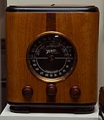 Zenith cube radio