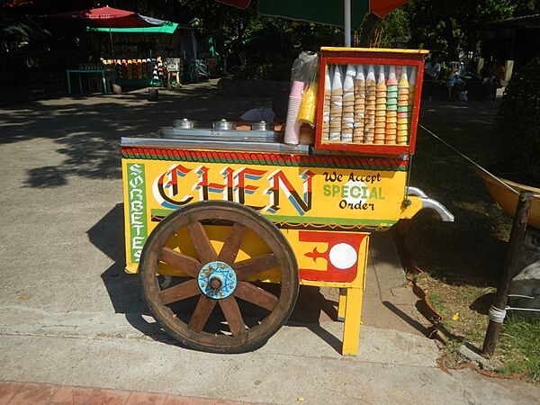 809Rizal Park Landmarks Tourist Attractions 30