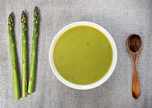 Asparagus soup (spargelsuppe)