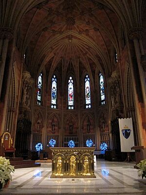 Cathedral of the Immaculate Conception (Albany, New York) - interior, sanctuary decorated for Christmas