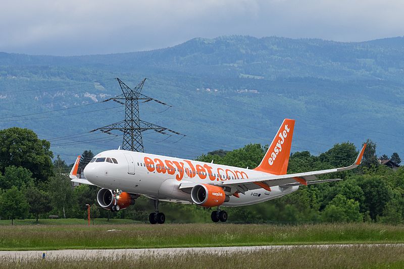 G-EZOI Airbus A320-214 Sharklets A320 - EZY (18664747228)