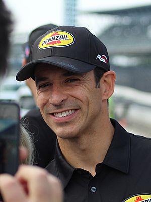 Hélio Castroneves at the 2018 Indianapolis 500.jpg