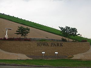 Entrance to Iowa Park