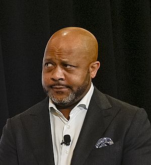 Jeff Pegues, 20230812KP0082 (53123526463, cropped)
