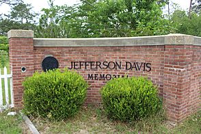 Jefferson Davis Memorial entrance gate