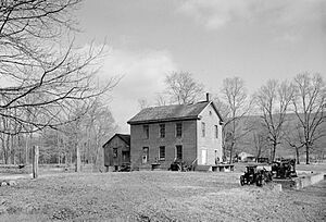 Ketner Mill, East bank of Sequatchie River, Victoria vicinity (Marion County, Tennessee)