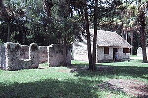 Kingsley Plantation – restored and unrestored slave cabins