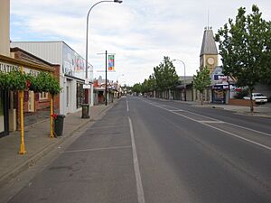 Main street, Clare