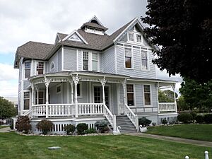Morris Knight House Flint