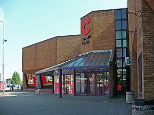 Newport Leisure Centre - geograph.org.uk - 867560