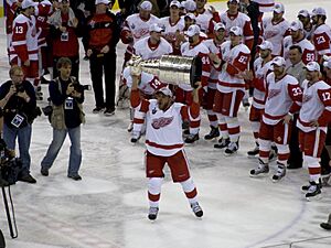Red Wings win Stanley