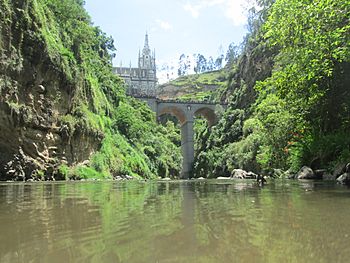 Santuario de Las Lajas..JPG