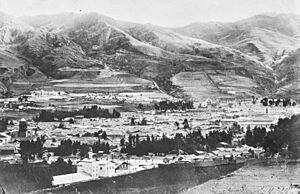 Vista panorámica de la ciudad de Cuzco (circa 1897) (cropped)