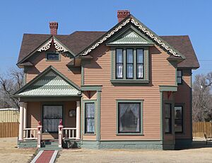 Washington-Ames house (Leoti KS) from E 1
