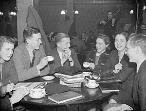 King's College London Students Evacuated To Bristol, England, 1940 D432